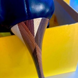 RARE Fendi Booties with fabulous heel. 6.5